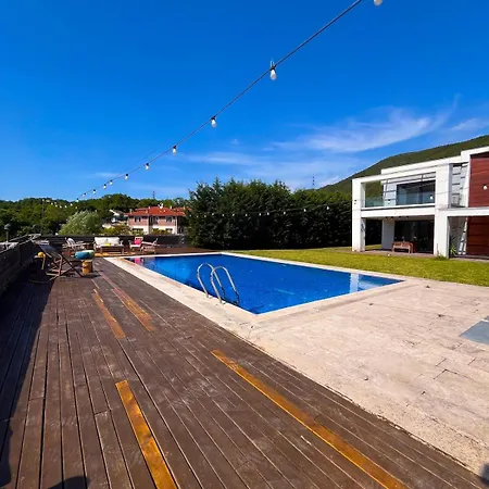 Meg With Private Pool, Sauna Jacuzzi Villa